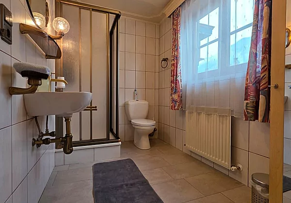 Badezimmer EG
