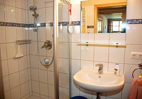 Das Badezimmer in der Abendsonne