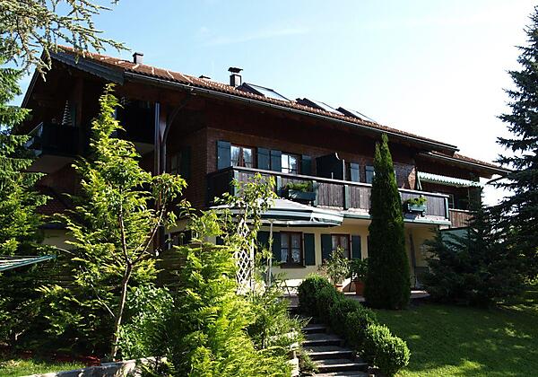 Appartementhaus -Garten-