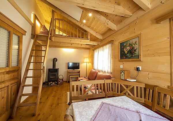 Kuschelnest (2,1x1,8m) oben im Wohnzimmer