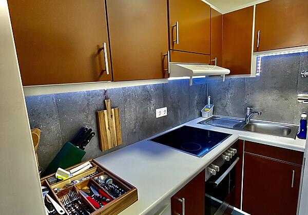 Küche mit allem was man braucht