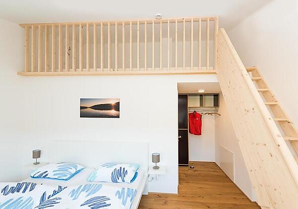 Schlafzimmer mit Empore