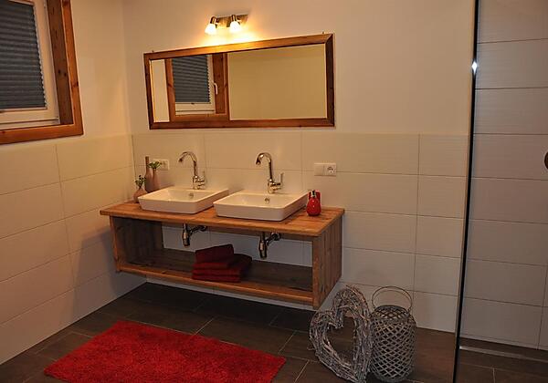 Badezimmer Doppelwaschbecken