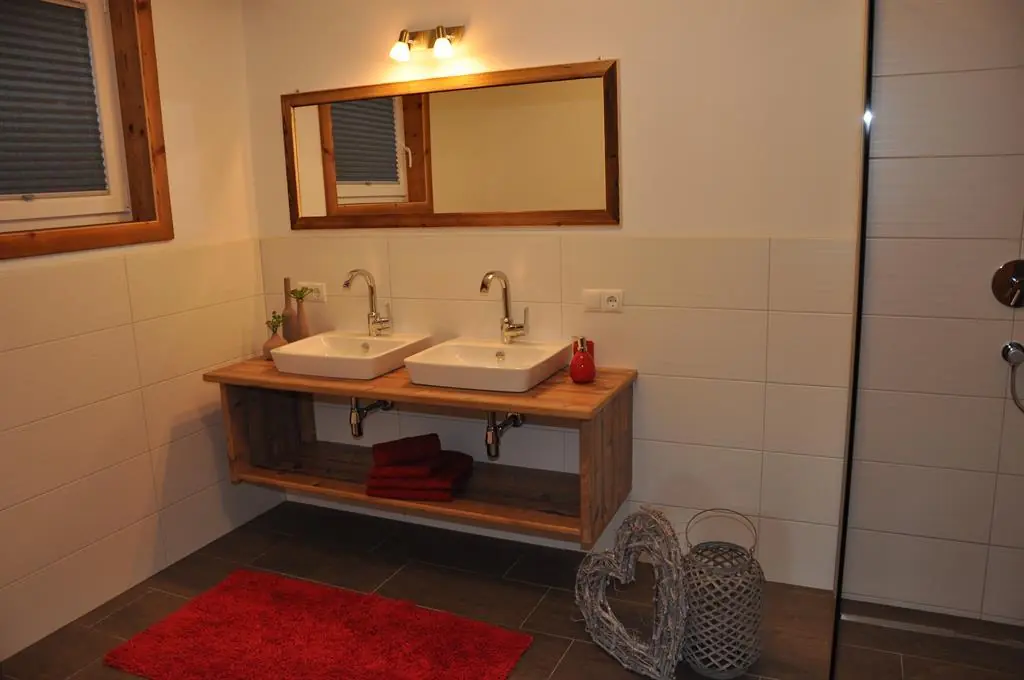 Badezimmer Doppelwaschbecken