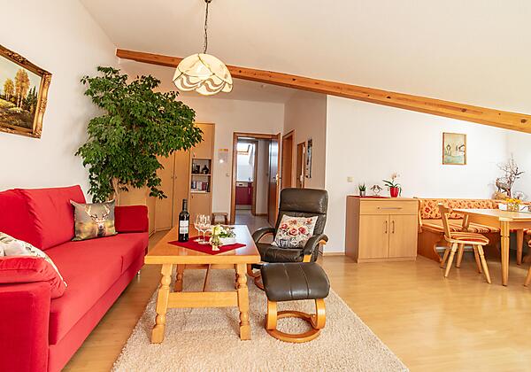 Wohnraum, Essecke, mit blick zur Küche