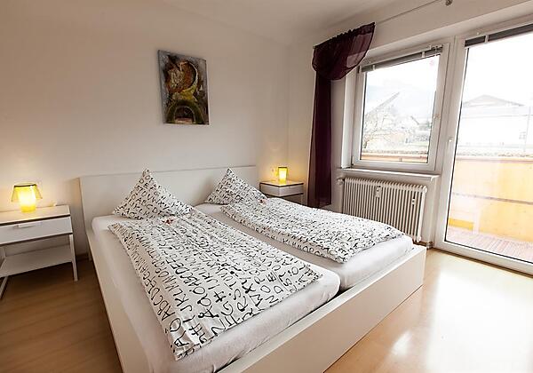 Hochserles Zimmer links