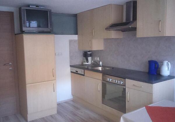 Zillertal-Aschau-Ferienwohnung-Haus-Holaus-KücheEG