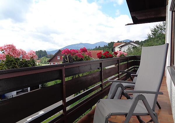Bergblick vom gemütlichen Balkon