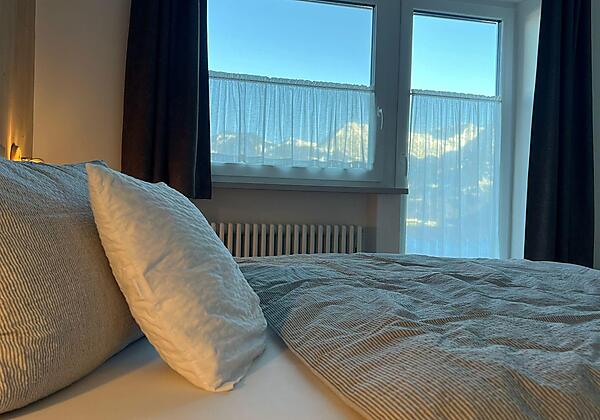 Schlafen mit Bergblick in kuscheligen Betten