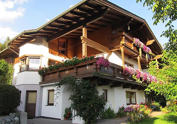 Hausansicht Sommer 2