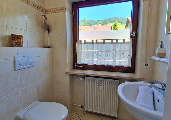 Bad mit Badewanne