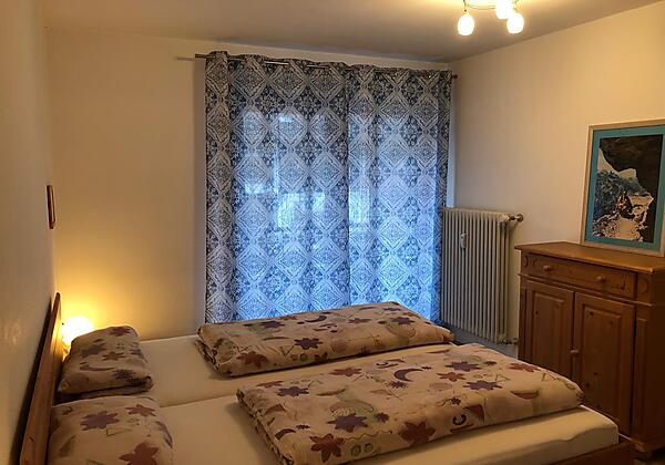 Schlafzimmer 4