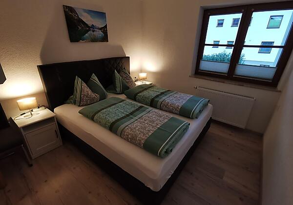 B6F8507F-5D82-4127-A810-2FDEA3B250ED