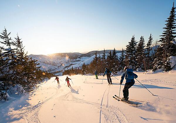 Skifahren und Skitouren gehen