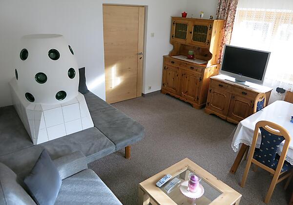 gemütliche Stube mit Bauernofen