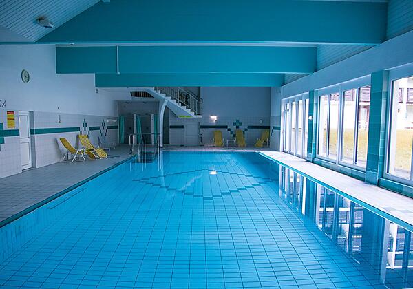 Hallenbad / Pool