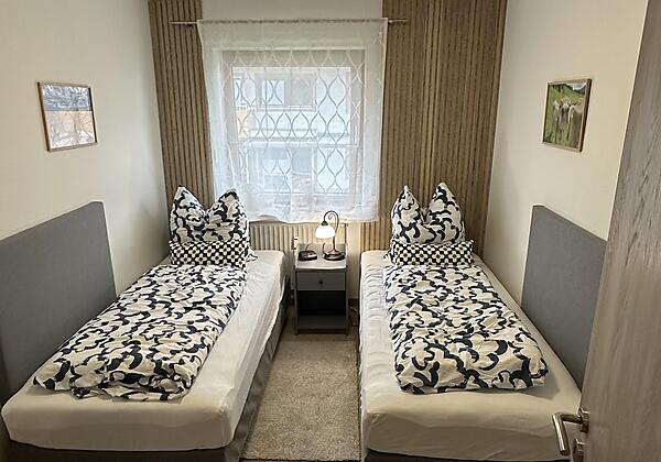 Schlafzimmer 2