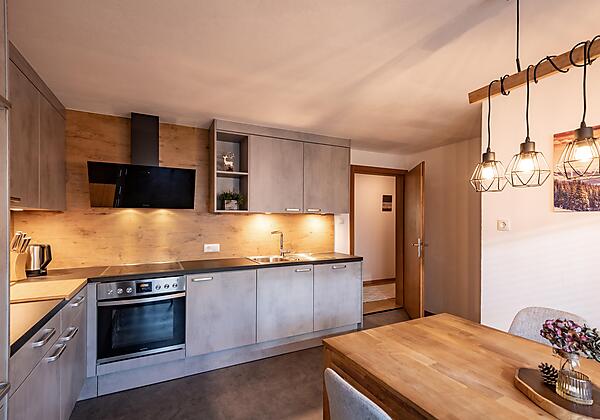 Ferienwohnung_Pulverer_Rosenweg_41_Fuegen_Kueche_1