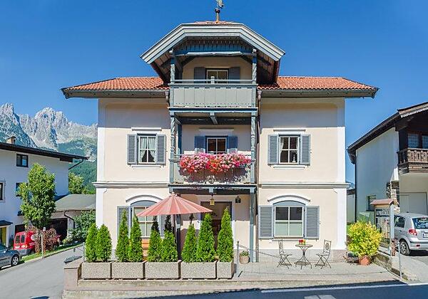 Außenansicht Sommer 1