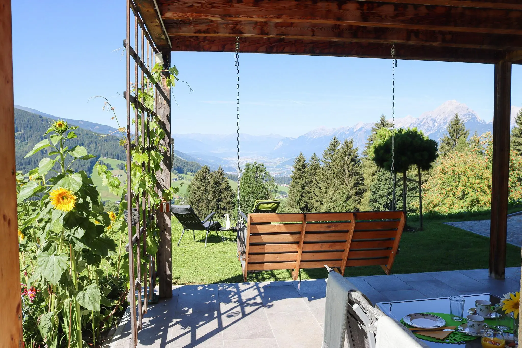 Terrasse mit Blick IBK