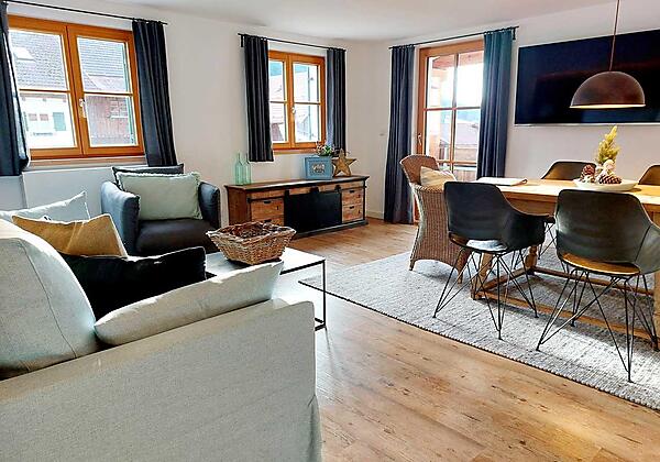 fewo-gross-schlafzimmer-2-2023