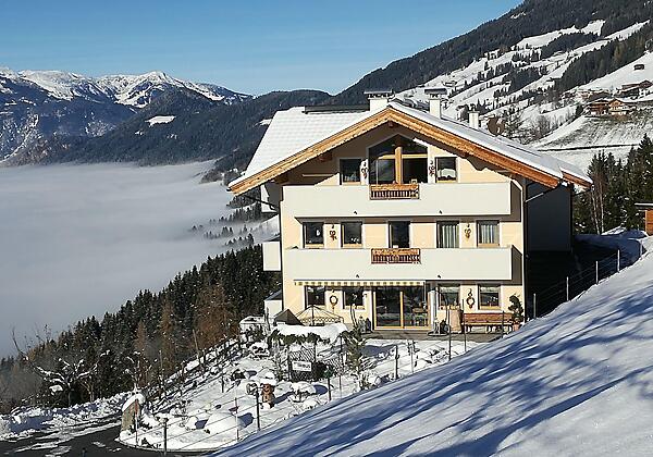 Zillertal-Hart-Ferienwohnungen-Ferienwohnung Hinte