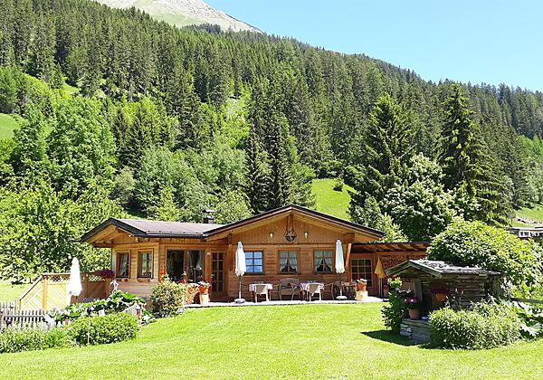 Gartenhaus, Sitzterrassen, Liegewiese