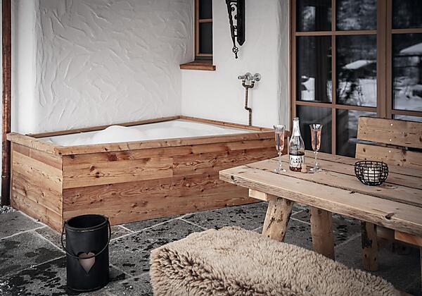 Außenbadewanne - jede FeWo hat eine eigene