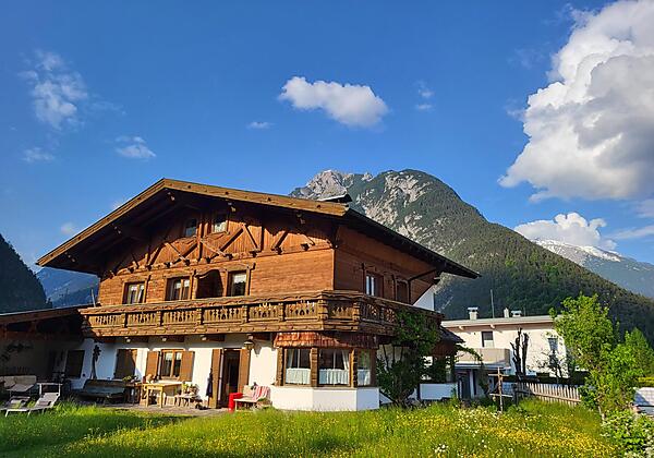 Hausansicht Sommer
