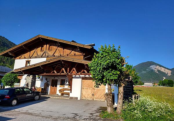 Hausansicht Sommer