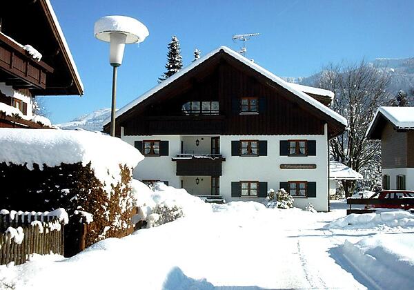 Hausfront - Westseite - Winter im Allgäu