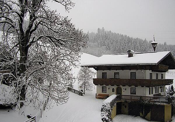Steinerbauer - Haus im Winter