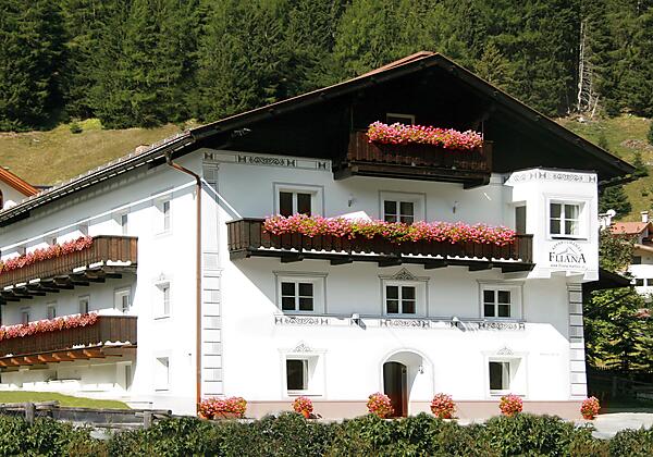 aussenaufnahme sommer neu 2012