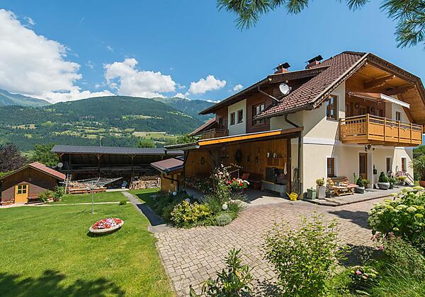 Nebengebäude mit Appartement