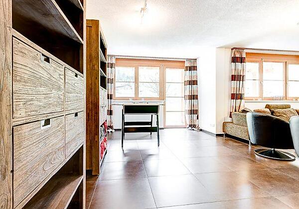 Appartement_04_BY_MATTHIAS_RHOMBERG_001-4-900x450