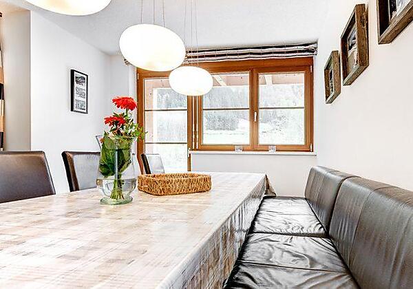 Appartement_04_BY_MATTHIAS_RHOMBERG_005-2-900x450