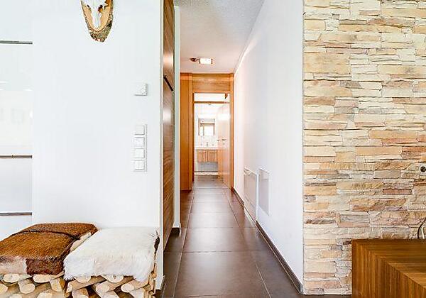 Appartement_04_BY_MATTHIAS_RHOMBERG_008-1-900x450