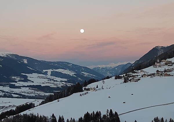 Blick von Tessenberg auf Hollbruck