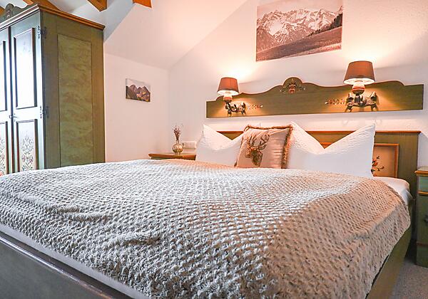 Alpenruh_Zimmer_Weitwinkel-124