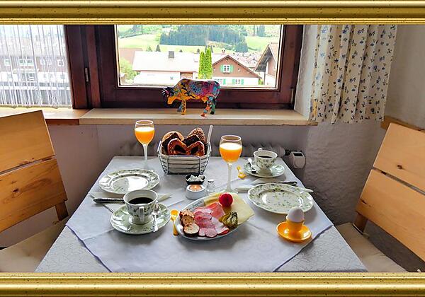 Frühstück im Gästehaus Burger