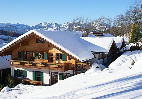 Haus Dominik im Winter