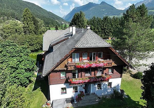 2025-08-16 10.32.25-10