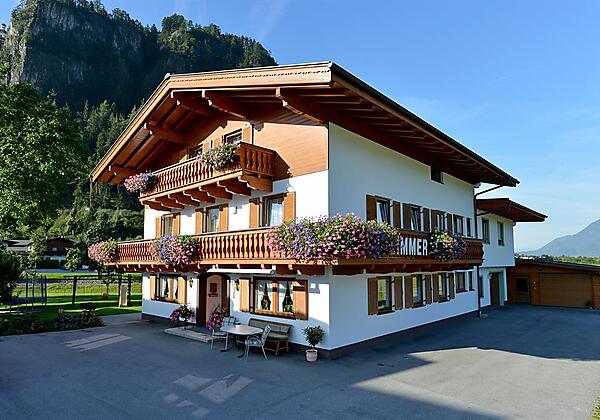 Gästehaus Luxner Sommer 1