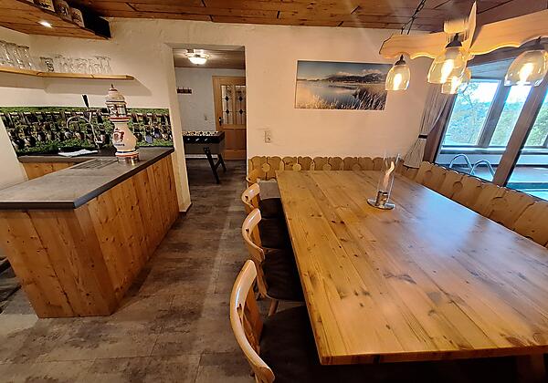 Aufenthaltsraum / Kellerbar