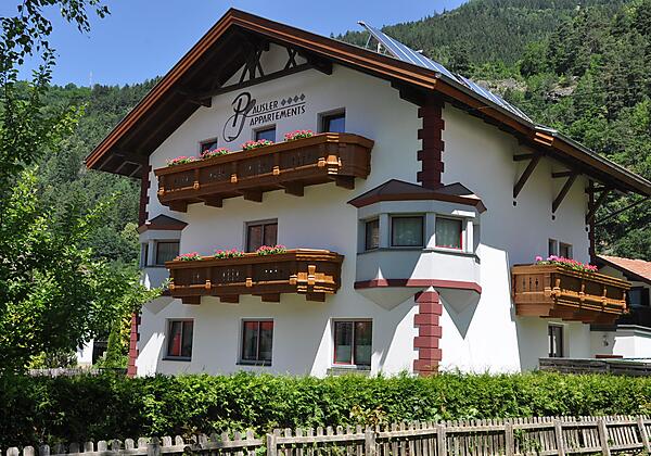 Appartements Pfausler im Sommer