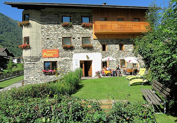 small_gaestehaus-post-praegraten-zimmer-guenstig (