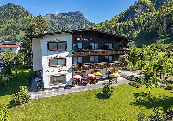 Pension Seerose im Frühling 1 redu