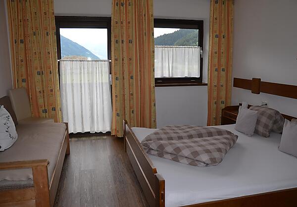 Schlafzimmer Wohnung 1