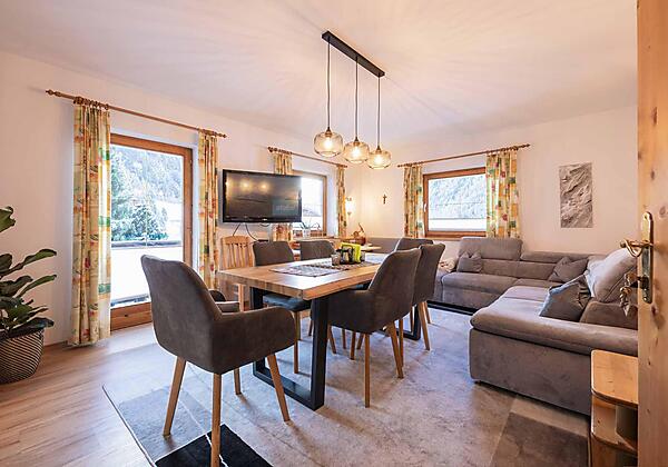 Wohnzimmer FeWo Gletscher