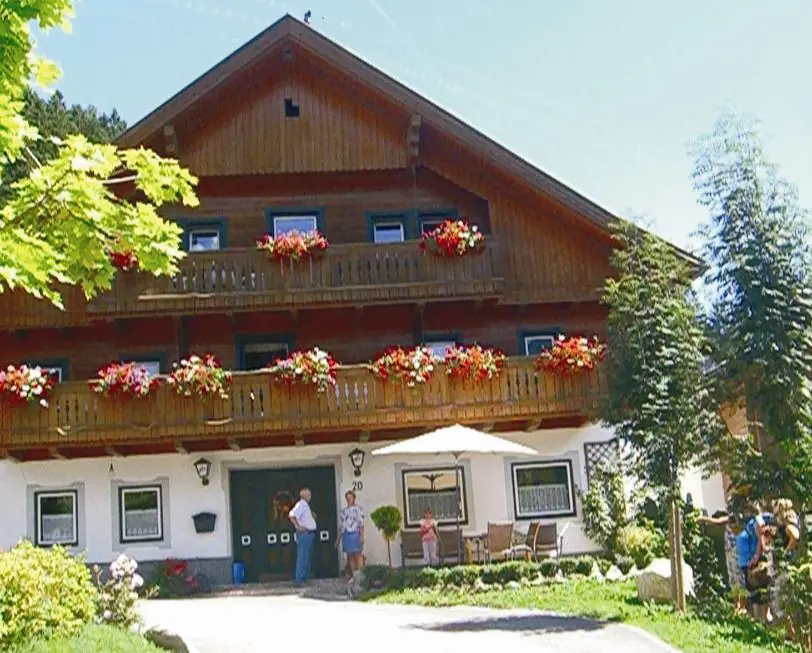 Haus 08